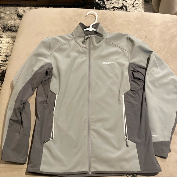 Patagonia Other - Patagonia rain jacket